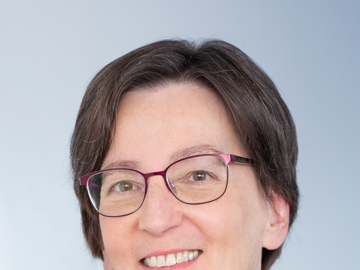 Nanz_Dr. Sylvia_Medical Director Pfizer Corporation Austria (1).jpg